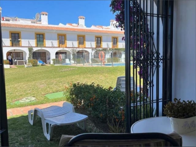 4 sypialnia Dom na sprzedaż w Calahonda, Mijas z basenem - 419 000 € (Ref: 9468084)