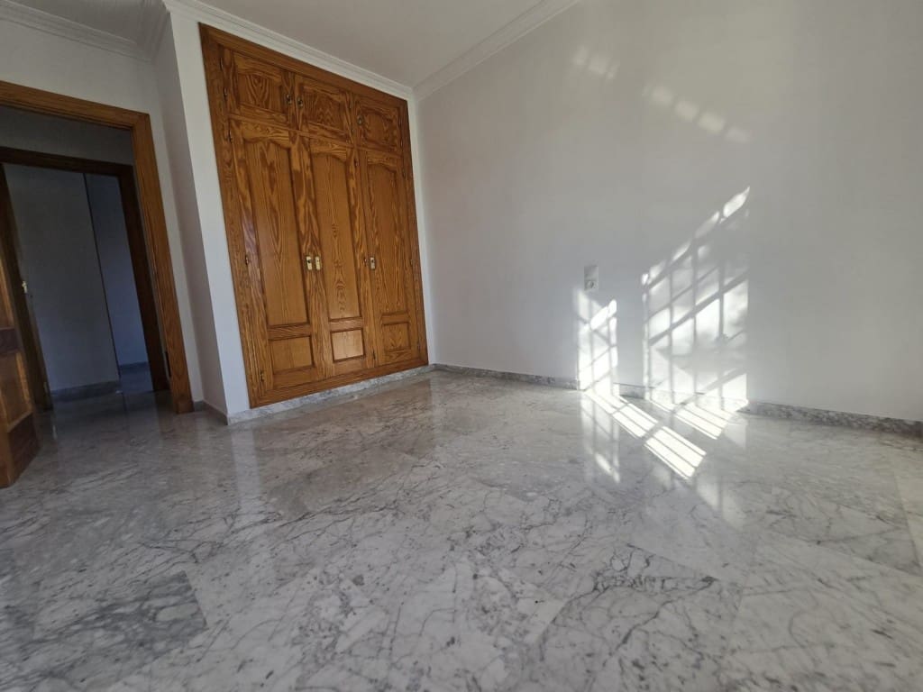 4 Zimmer Villa zu verkaufen in Mijas Costa mit Pool Garage - 895.000 € (Ref: 9468085)