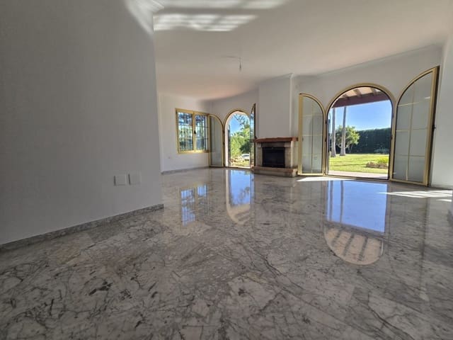 4 slaapkamer Villa te koop in Mijas Costa, Mijas met zwembad garage - € 895.000 (Ref: 9468085)