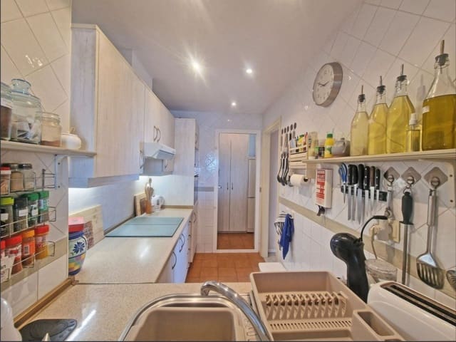 2 bedroom Apartment for sale in Calahonda, Mijas with pool garage - € 349,950 (Ref: 9468086)