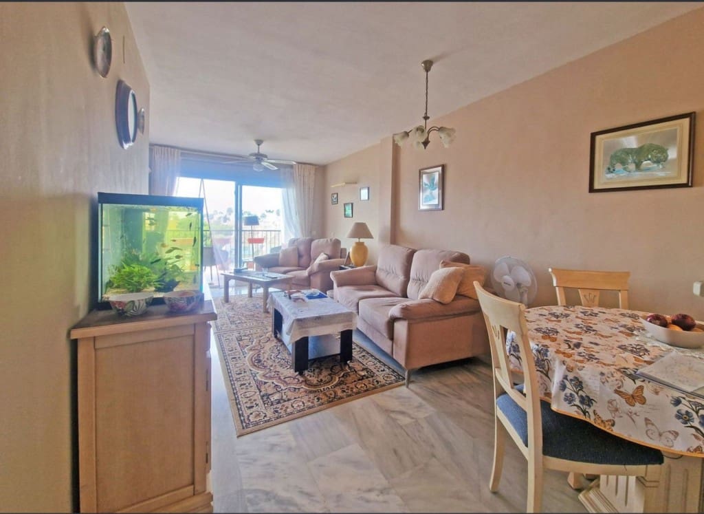 2 bedroom Apartment for sale in Calahonda with pool garage - € 349,950 (Ref: 9468086)