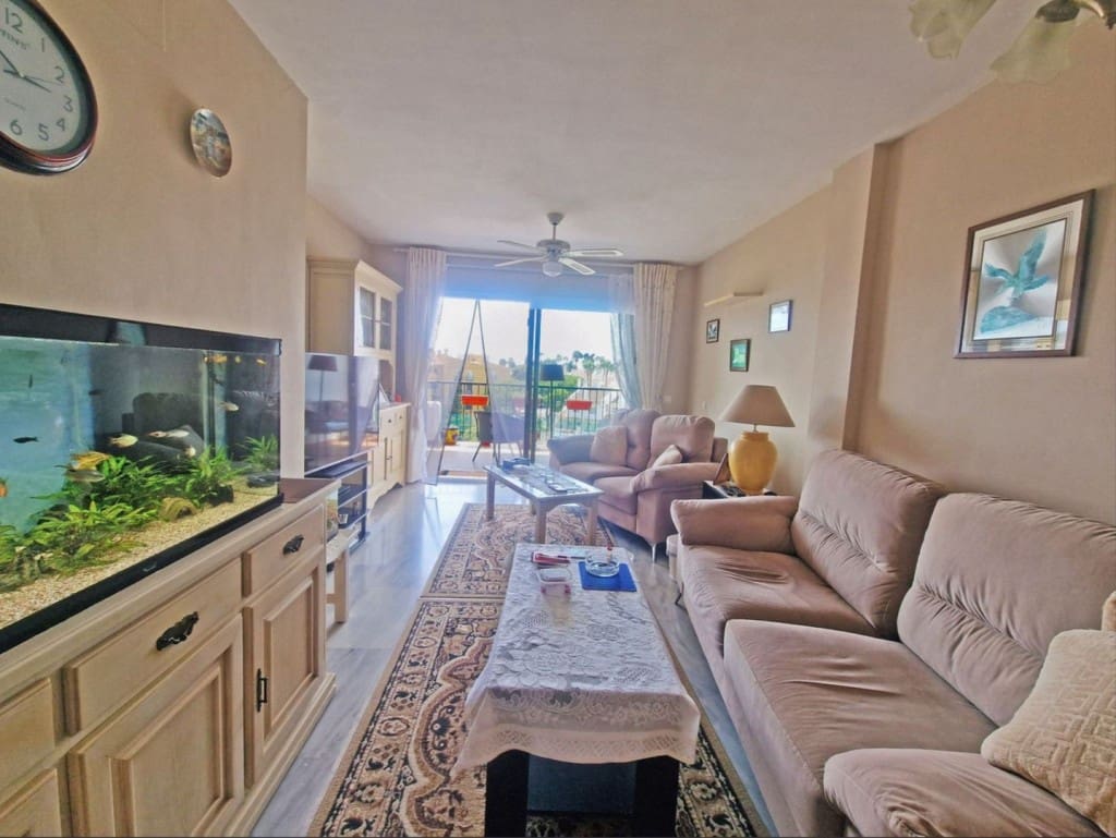 2 bedroom Apartment for sale in Calahonda with pool garage - € 349,950 (Ref: 9468086)