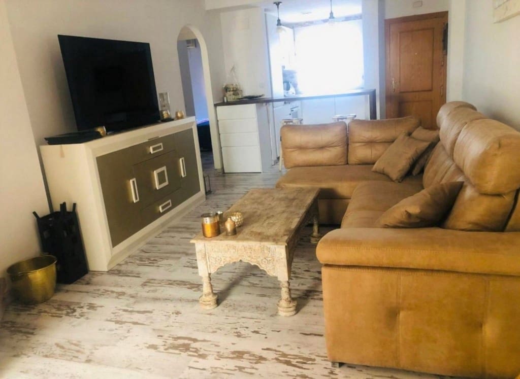 2 bedroom Beach Apartment for sale in Calahonda with pool garage - € 354,000 (Ref: 9468088)