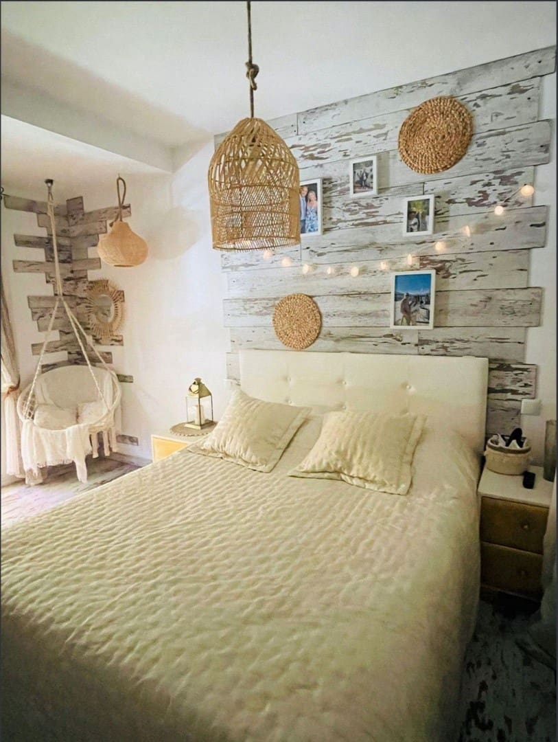 2 bedroom Beach Apartment for sale in Calahonda with pool garage - € 354,000 (Ref: 9468088)