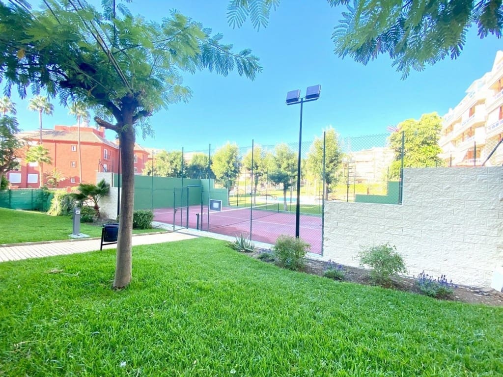 Apartamento de 3 habitaciones en La Cala Hills en venta con piscina garaje - 375.000 € (Ref: 9501814)