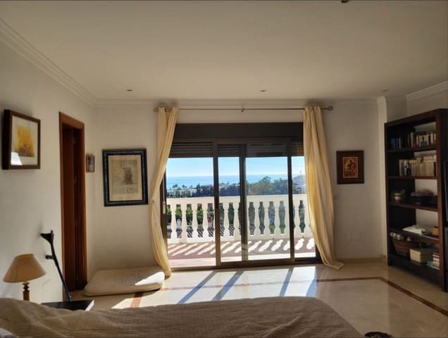 7 Zimmer Villa zu verkaufen in Marbella mit Pool Garage - 1.850.000 € (Ref: 9511961)