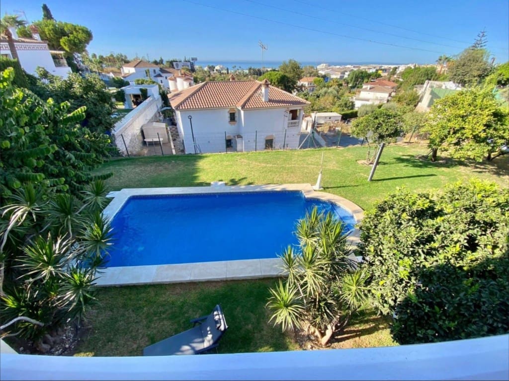 Chalet de 7 habitaciones en Marbella en venta con piscina garaje - 1.850.000 € (Ref: 9511961)