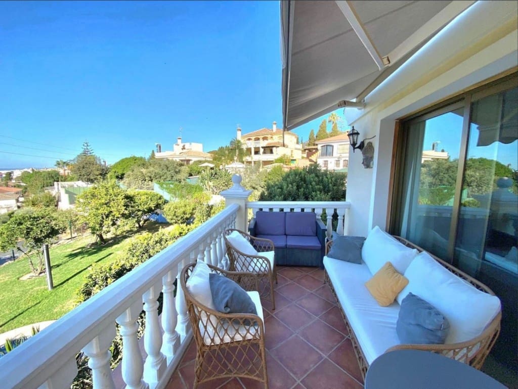 Chalet de 7 habitaciones en Marbella en venta con piscina garaje - 1.850.000 € (Ref: 9511961)