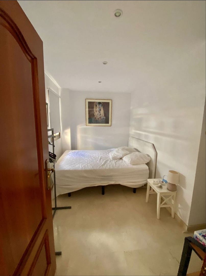 Chalet de 7 habitaciones en Marbella en venta con piscina garaje - 1.850.000 € (Ref: 9511961)