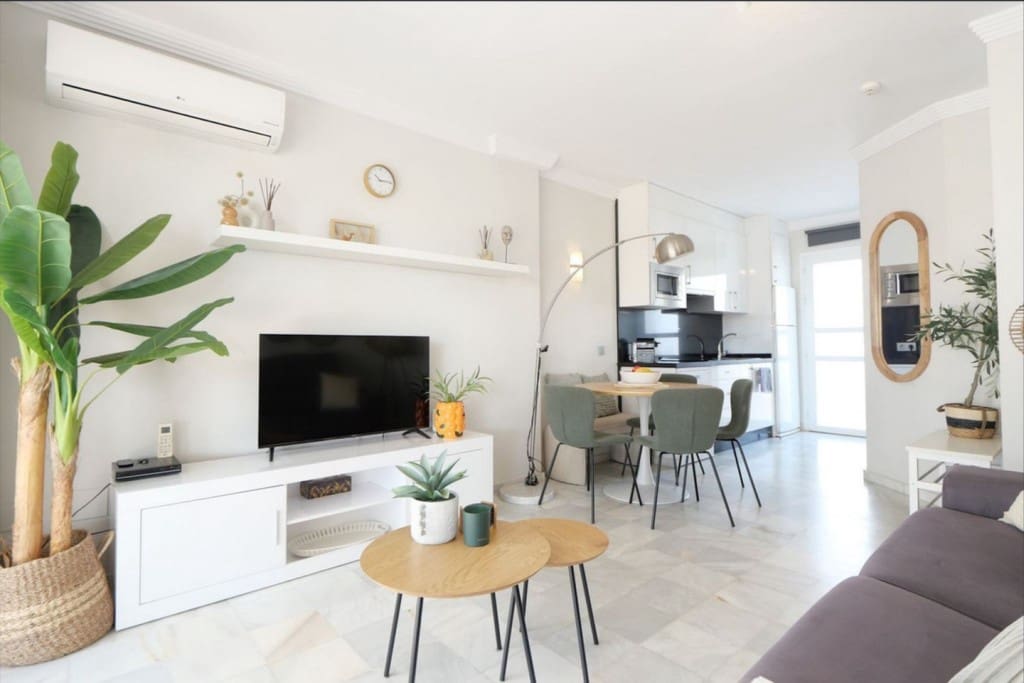 2 soverom Hus til salgs i Cabopino med svømmebasseng - € 319 000 (Ref: 9511962)