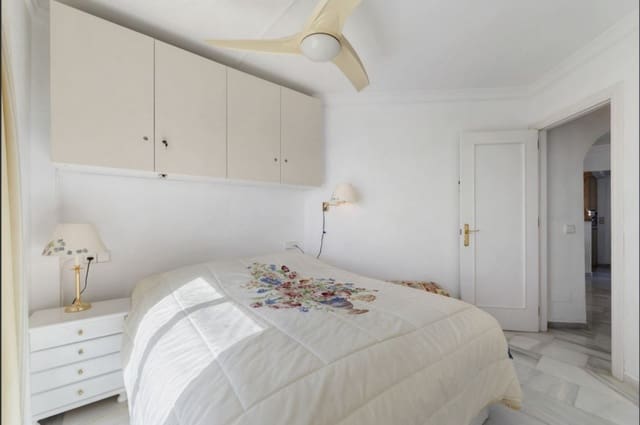 2 sovrum Takvåning till salu i Calahonda, Mijas med pool - 340 000 € (Ref: 9511963)