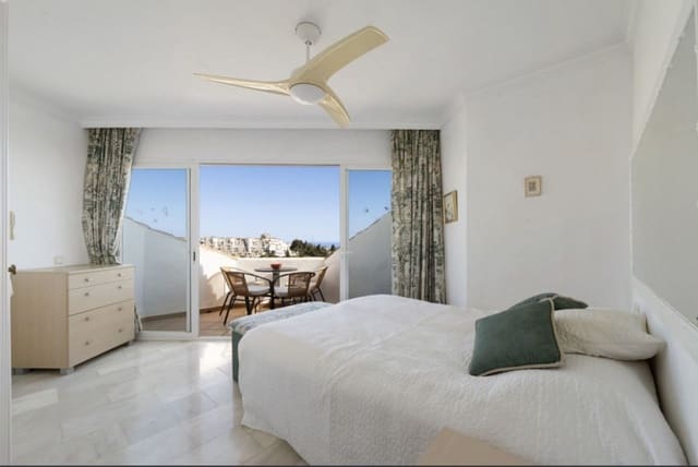 2 sovrum Takvåning till salu i Calahonda, Mijas med pool - 340 000 € (Ref: 9511963)