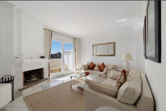 2 sovrum Takvåning till salu i Calahonda, Mijas med pool - 340 000 € (Ref: 9511963)