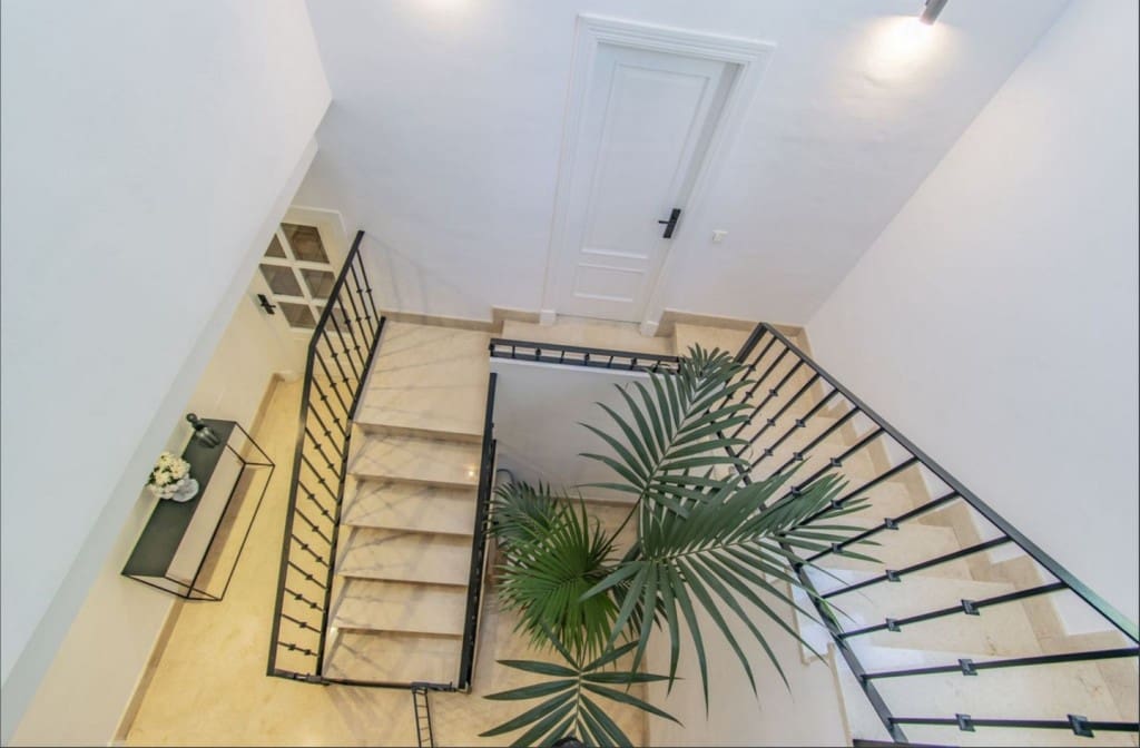 5 camera da letto Villa in vendita in Marbella con piscina garage - 1.995.000 € (Rif: 9518403)