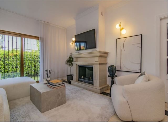 5 soveværelse Villa til salg i Marbella med swimmingpool garage - € 1.995.000 (Ref: 9518403)