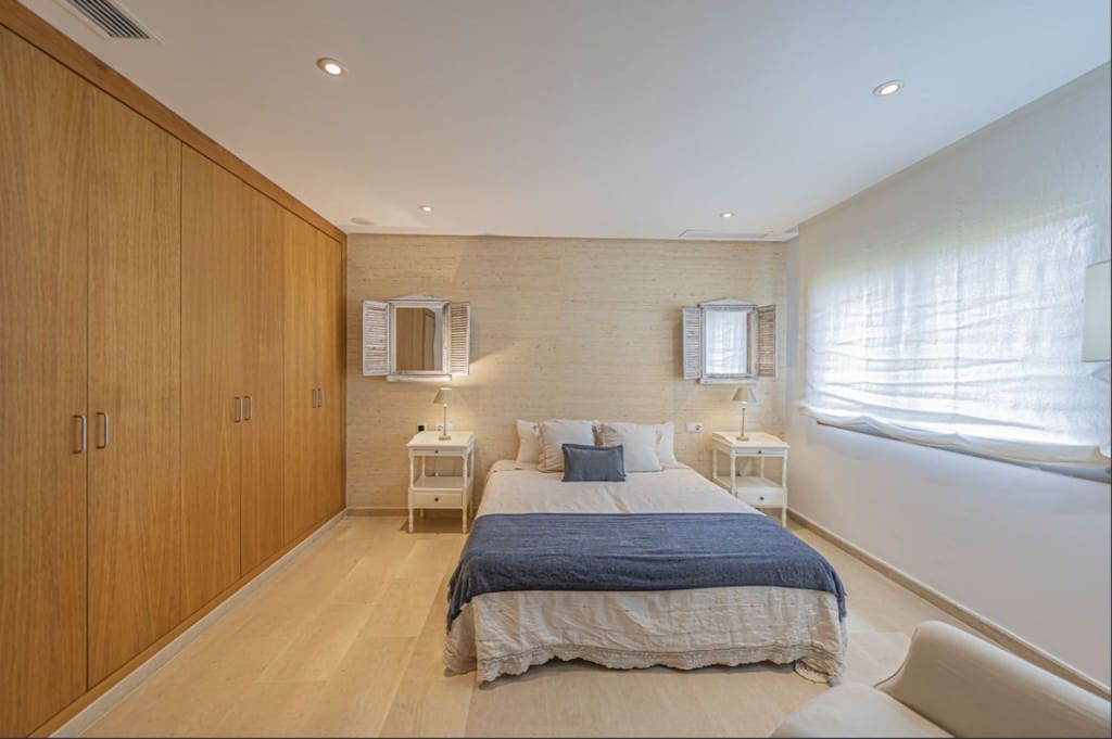 Casa de 2 habitaciones en Marbella en venta con piscina garaje - 850.000 € (Ref: 9518404)