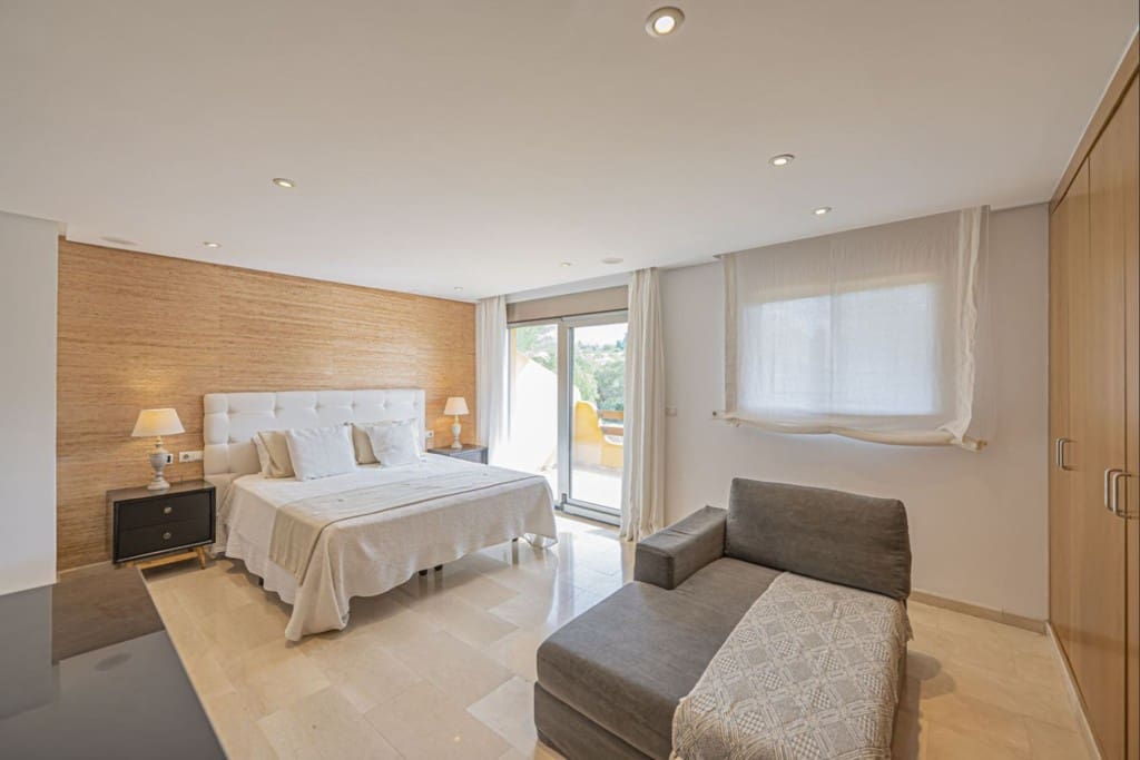 Casa de 2 habitaciones en Marbella en venta con piscina garaje - 850.000 € (Ref: 9518404)