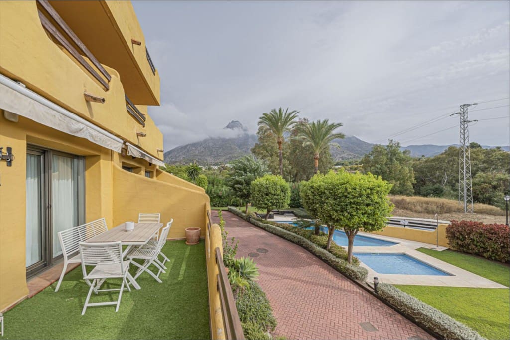 Casa de 2 habitaciones en Marbella en venta con piscina garaje - 850.000 € (Ref: 9518404)
