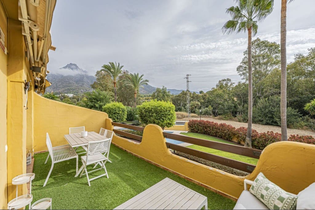 Casa de 2 habitaciones en Marbella en venta con piscina garaje - 850.000 € (Ref: 9518404)