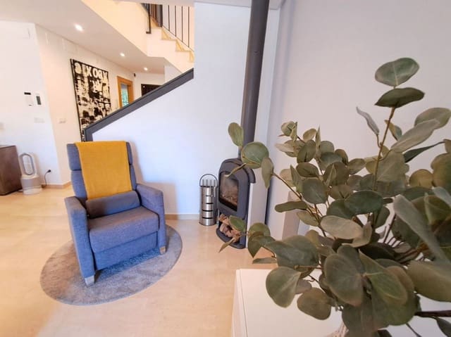 3 soveværelse Byhus til salg i Marbella med swimmingpool garage - € 785.000 (Ref: 9518405)