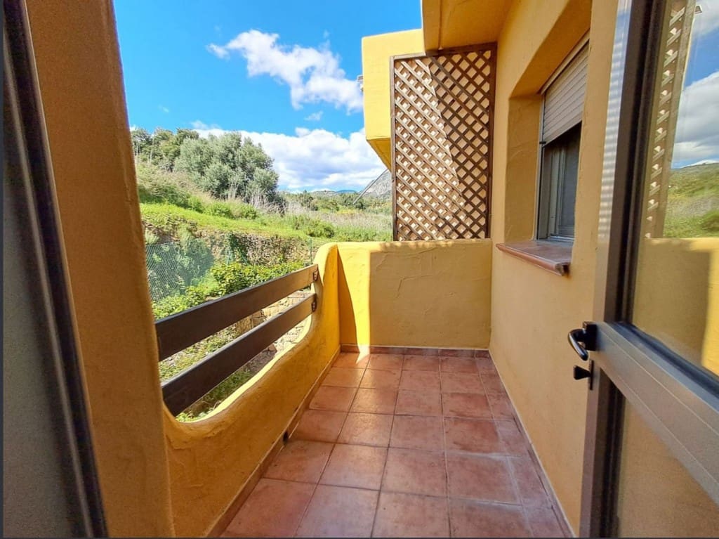 3 soveværelse Byhus til salg i Marbella med swimmingpool garage - € 785.000 (Ref: 9518405)