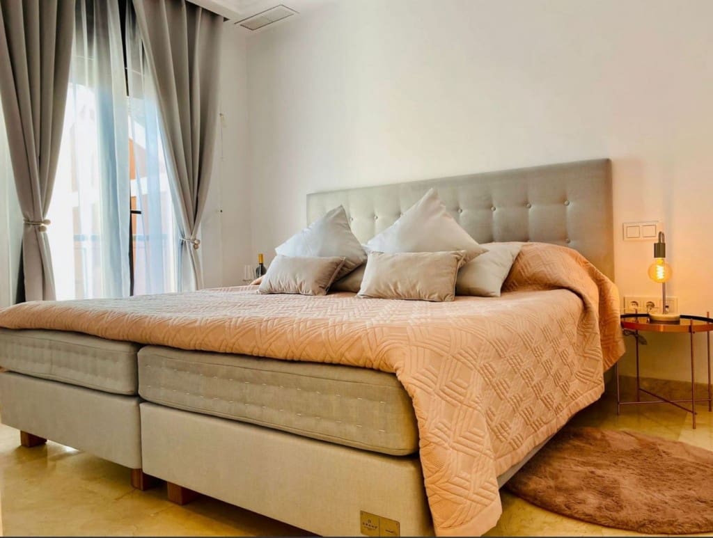 2 bedroom Townhouse for sale in Los Monteros with pool garage - € 1,150,000 (Ref: 9518406)