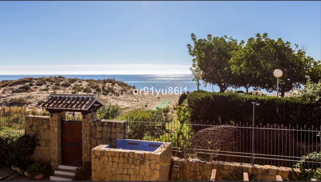 3 bedroom Townhouse for sale in Los Monteros with pool garage - € 1,200,000 (Ref: 9518408)