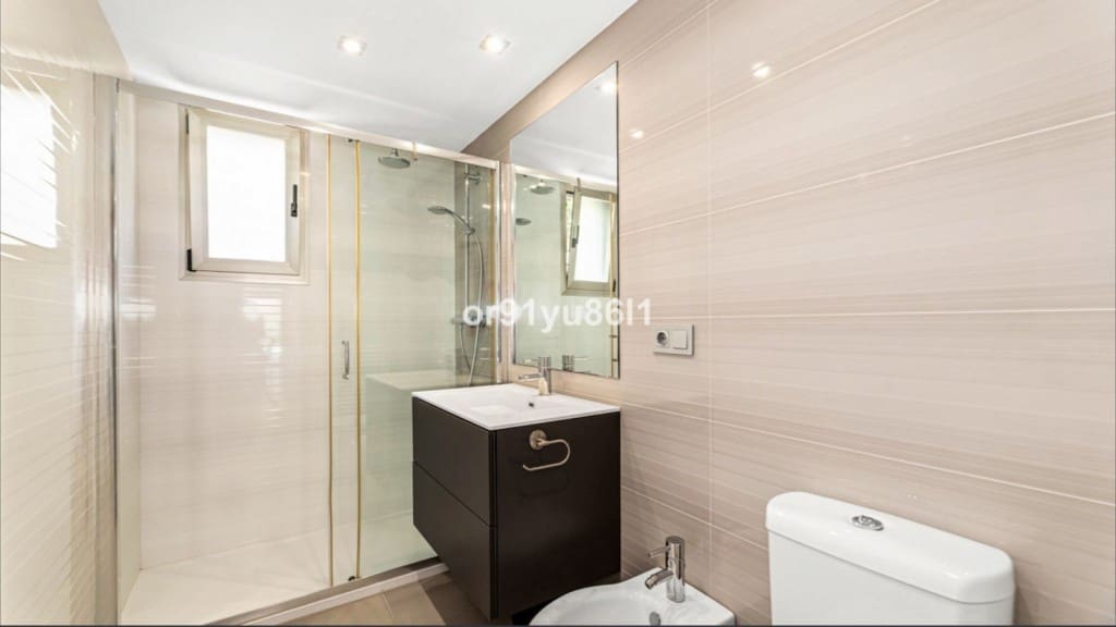 3 bedroom Villa for sale in Las Chapas with pool garage - € 1,749,000 (Ref: 9518409)