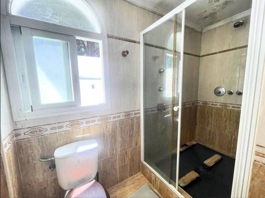 3 makuuhuone Huvila myytävänä paikassa Nueva Andalucia mukana uima-altaan - 1 050 000 € (Ref: 9526058)