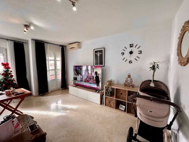 3 soverom Leilighet til salgs i Nueva Andalucia, Marbella med svømmebasseng garasje - € 320 000 (Ref: 9526060)