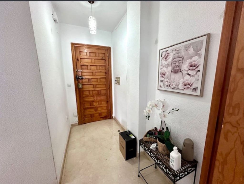 3 soverom Leilighet til salgs i Nueva Andalucia med svømmebasseng garasje - € 320 000 (Ref: 9526060)