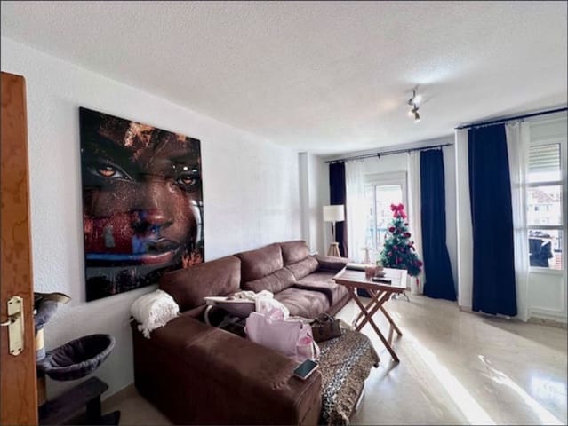 3 soverom Leilighet til salgs i Nueva Andalucia, Marbella med svømmebasseng garasje - € 320 000 (Ref: 9526060)