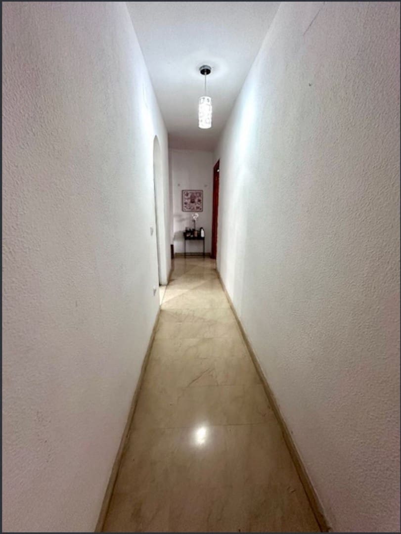 3 soverom Leilighet til salgs i Nueva Andalucia med svømmebasseng garasje - € 320 000 (Ref: 9526060)