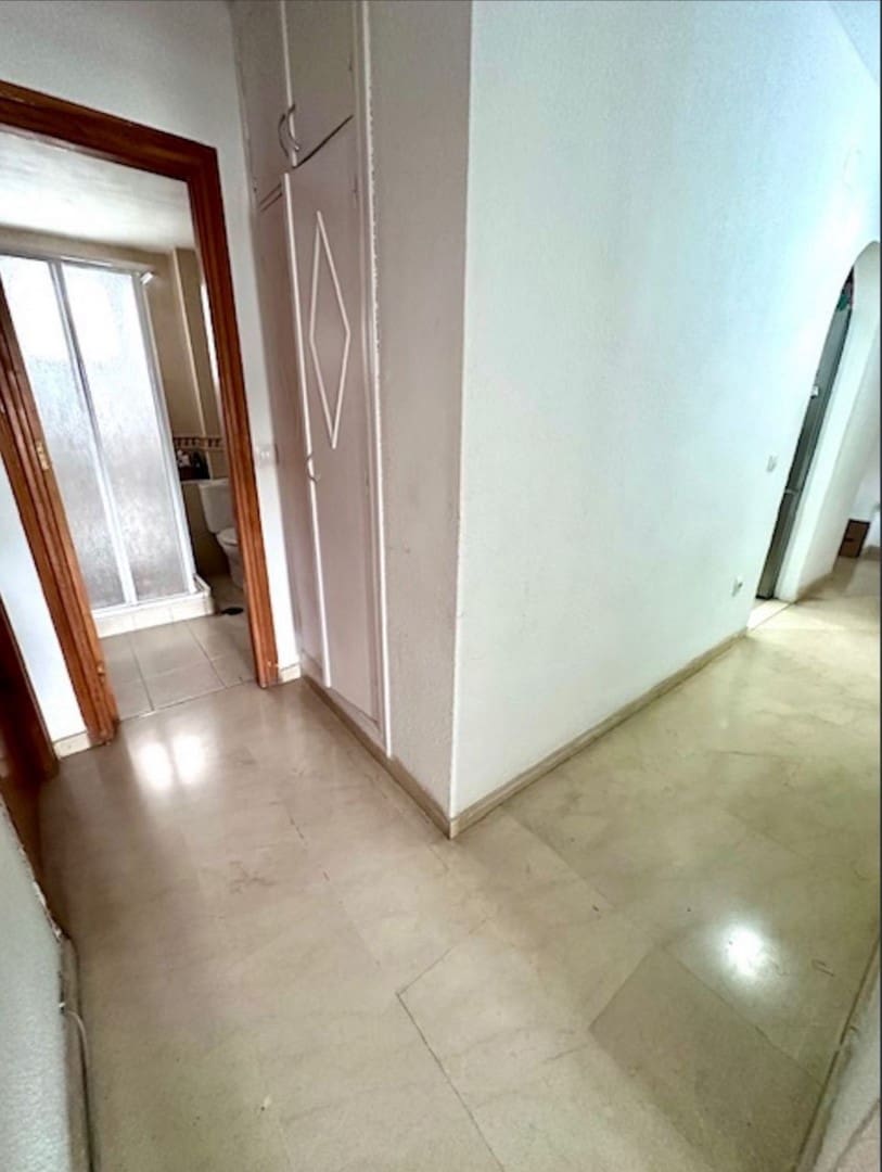 3 soverom Leilighet til salgs i Nueva Andalucia med svømmebasseng garasje - € 320 000 (Ref: 9526060)