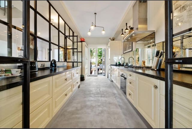 4 quarto Moradia Geminada para venda em Marbella com piscina garagem - 2 195 000 € (Ref: 9526061)