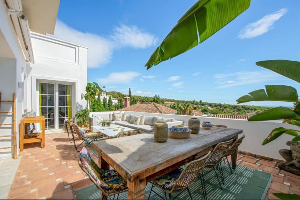 4 quarto Moradia Geminada para venda em Marbella com piscina garagem - 2 195 000 € (Ref: 9526061)