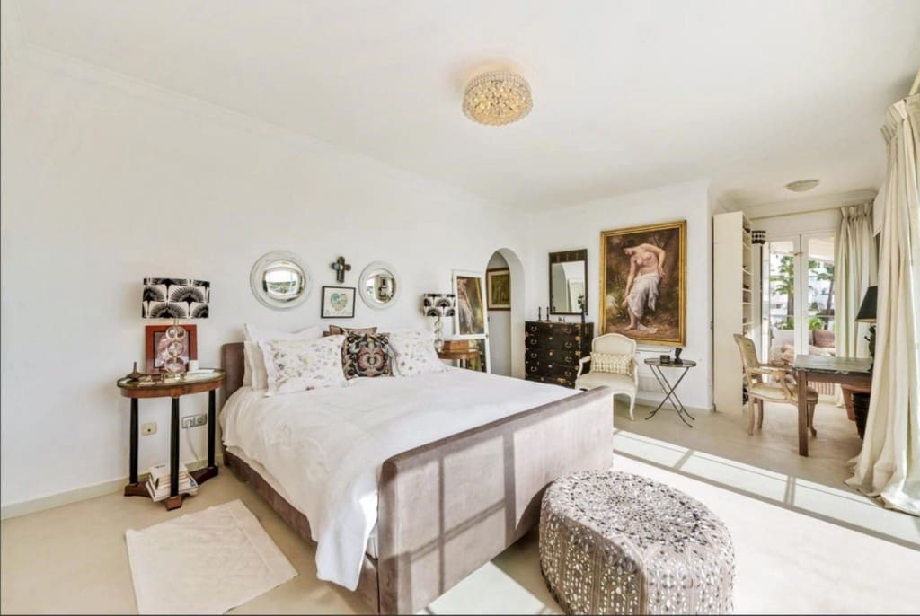 4 quarto Moradia Geminada para venda em Marbella com piscina garagem - 2 195 000 € (Ref: 9526061)