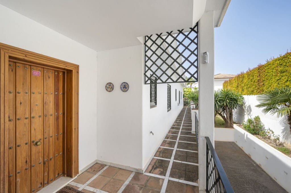 4 camera da letto Villa in vendita in Marbella con piscina garage - 2.050.000 € (Rif: 9526062)