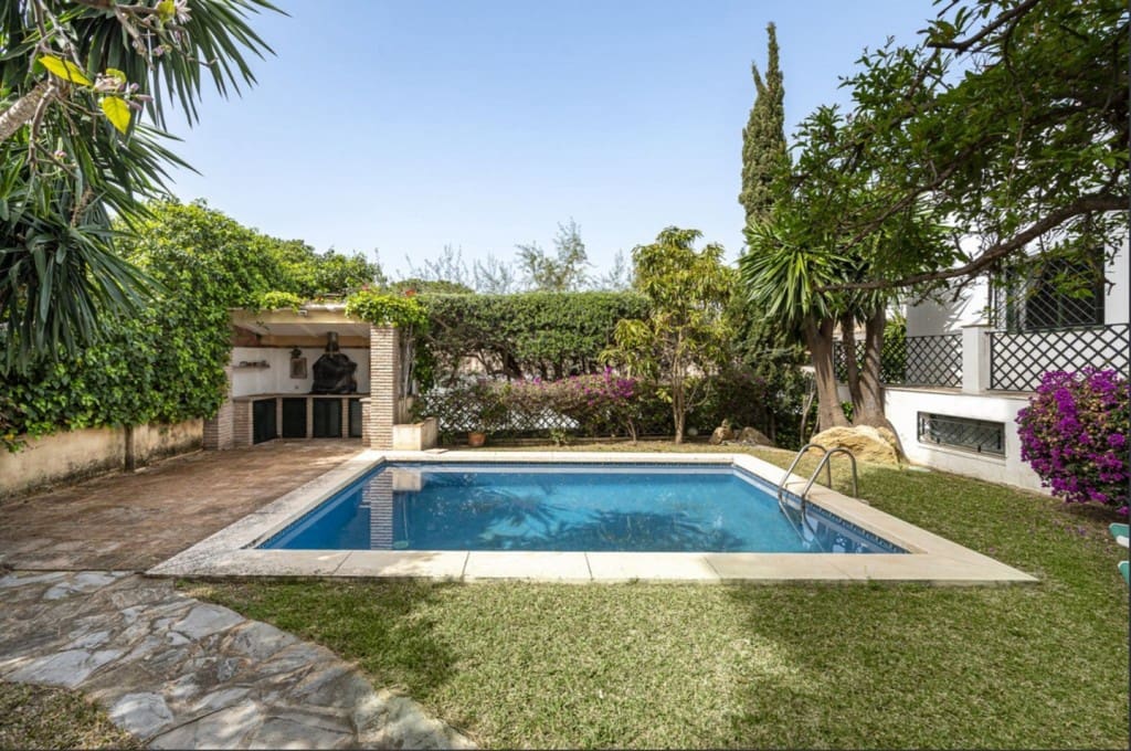 4 camera da letto Villa in vendita in Marbella con piscina garage - 2.050.000 € (Rif: 9526062)