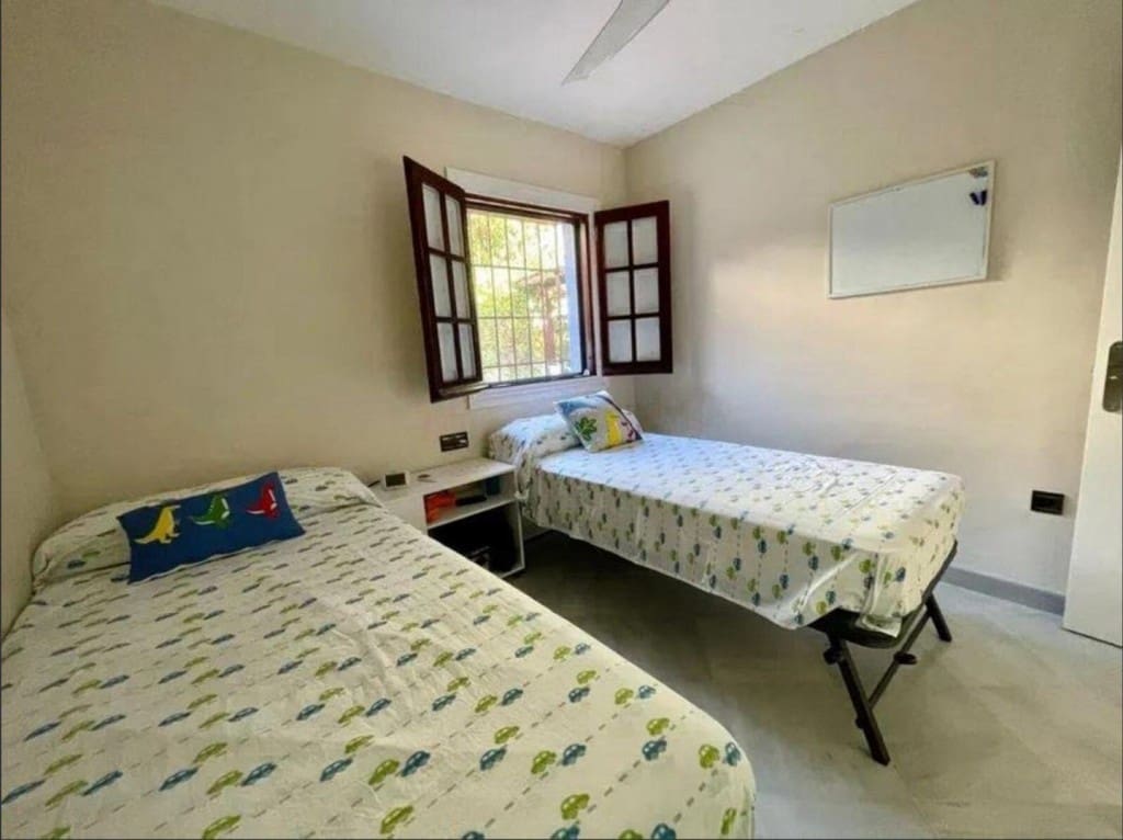 3 slaapkamer Huis te koop in San Pedro de Alcantara met zwembad garage - € 830.000 (Ref: 9529387)