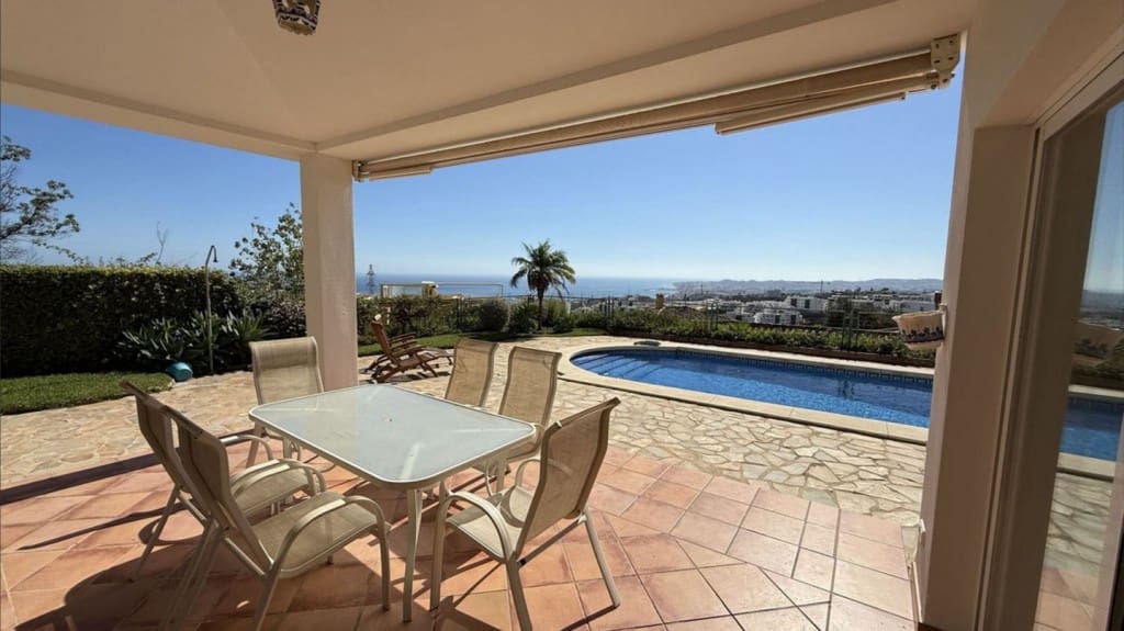 Villa til salg i Benalmadena med swimmingpool garage - € 1.800.000 (Ref: 9542981)