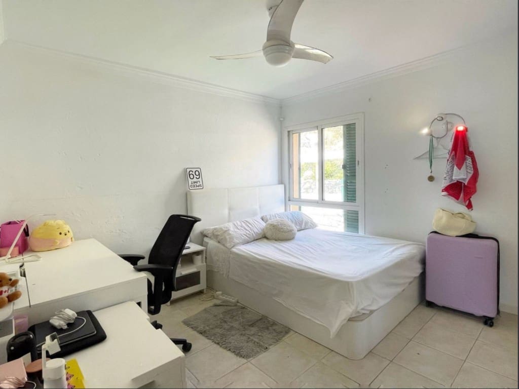 Casa de 4 habitaciones en Benalmádena en venta con piscina garaje - 525.000 € (Ref: 9542983)