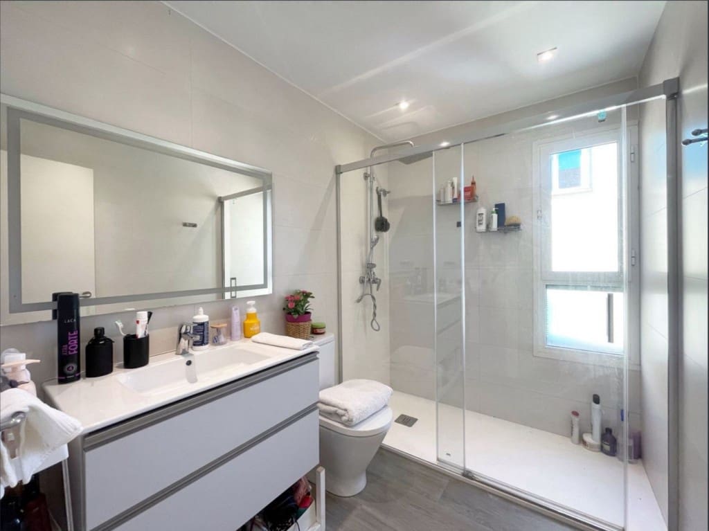 Casa de 4 habitaciones en Benalmádena en venta con piscina garaje - 525.000 € (Ref: 9542983)