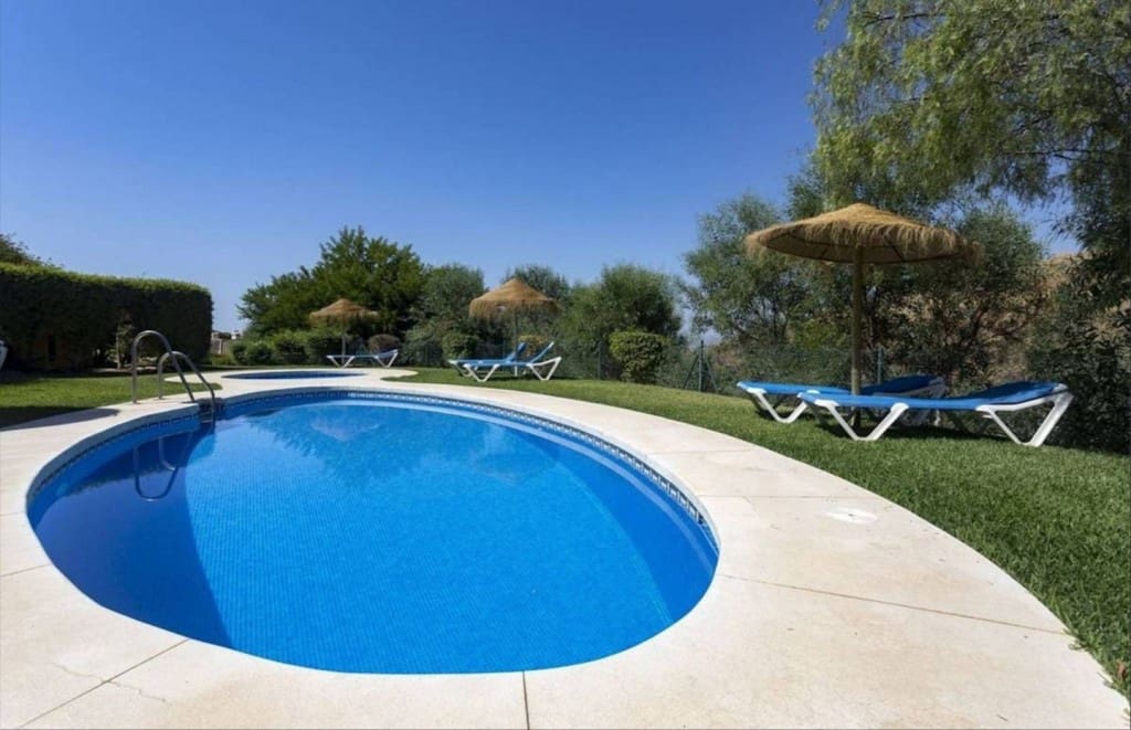 Casa de 4 habitaciones en Benalmádena en venta con piscina garaje - 525.000 € (Ref: 9542983)