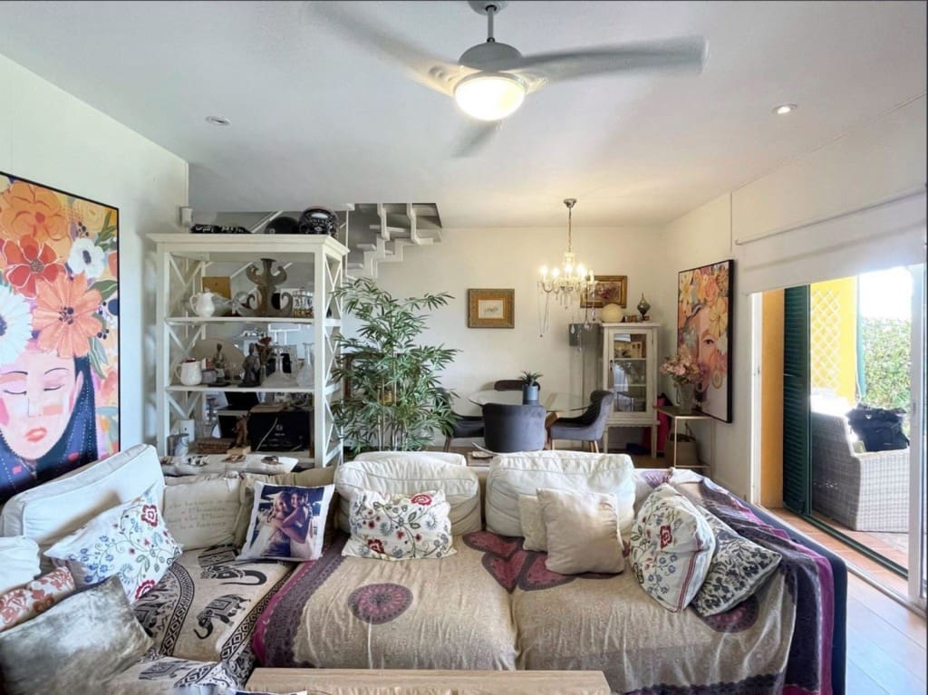 Casa de 4 habitaciones en Benalmádena en venta con piscina garaje - 525.000 € (Ref: 9542983)