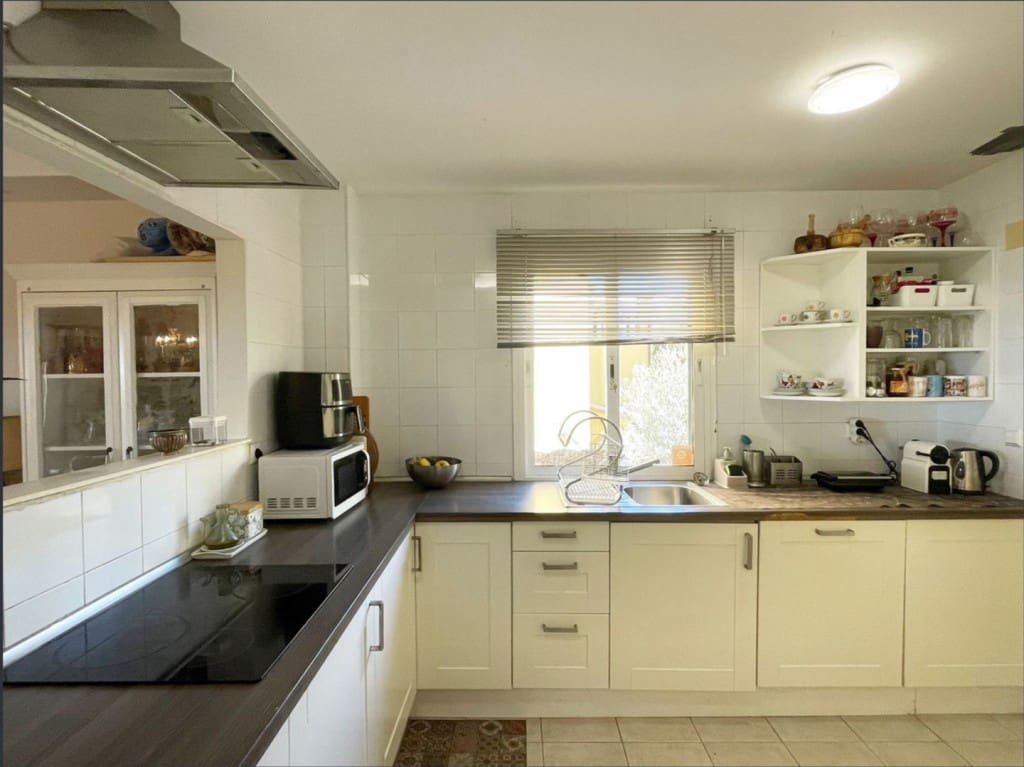 Casa de 4 habitaciones en Benalmádena en venta con piscina garaje - 525.000 € (Ref: 9542983)