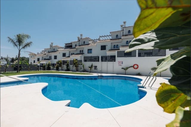 3 sovrum Hus till salu i El Paraiso, Estepona med pool garage - 560 000 € (Ref: 9547511)
