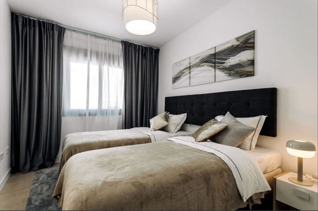 3 sovrum Hus till salu i El Paraiso, Estepona med pool garage - 560 000 € (Ref: 9547511)