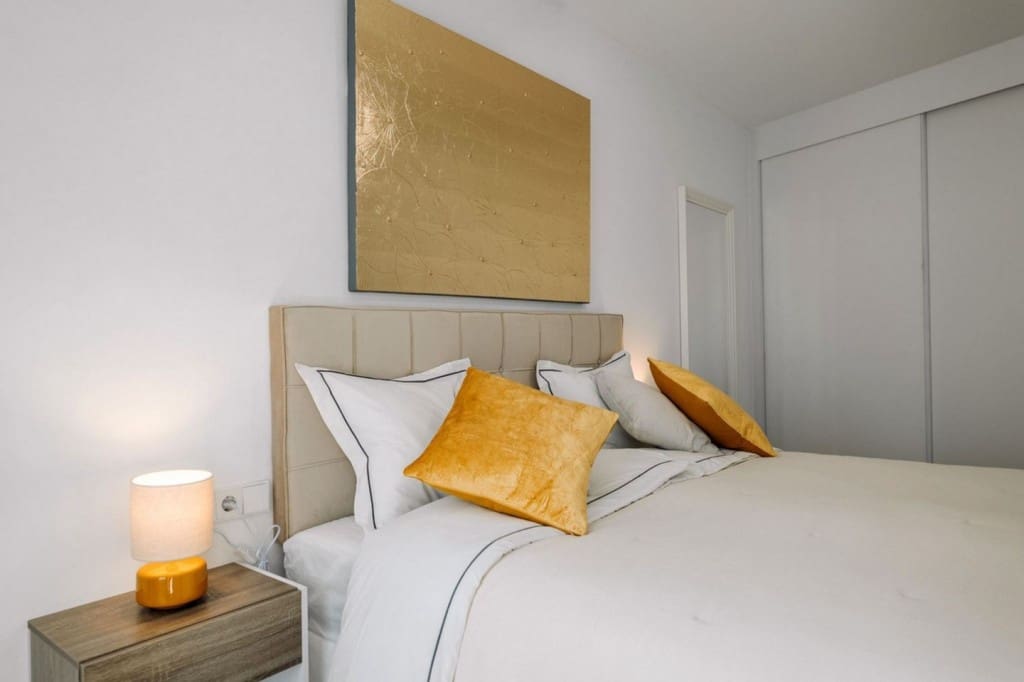 3 sovrum Hus till salu i El Paraiso med pool garage - 560 000 € (Ref: 9547511)