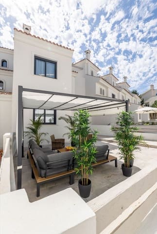 3 sovrum Hus till salu i El Paraiso, Estepona med pool garage - 560 000 € (Ref: 9547511)